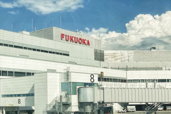 福岡空港の駐車料金はいくらぐらい？安く停められる場所と送迎付きのパーキング